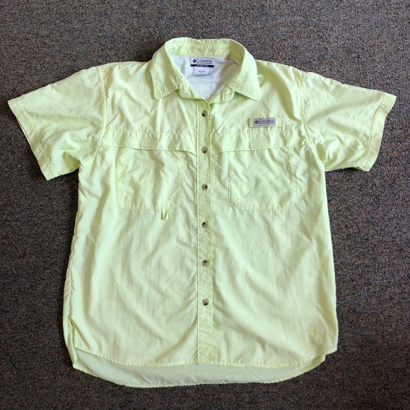Columbia Women’s Short Sleeve PFG Button Down - Picture 2 of 5